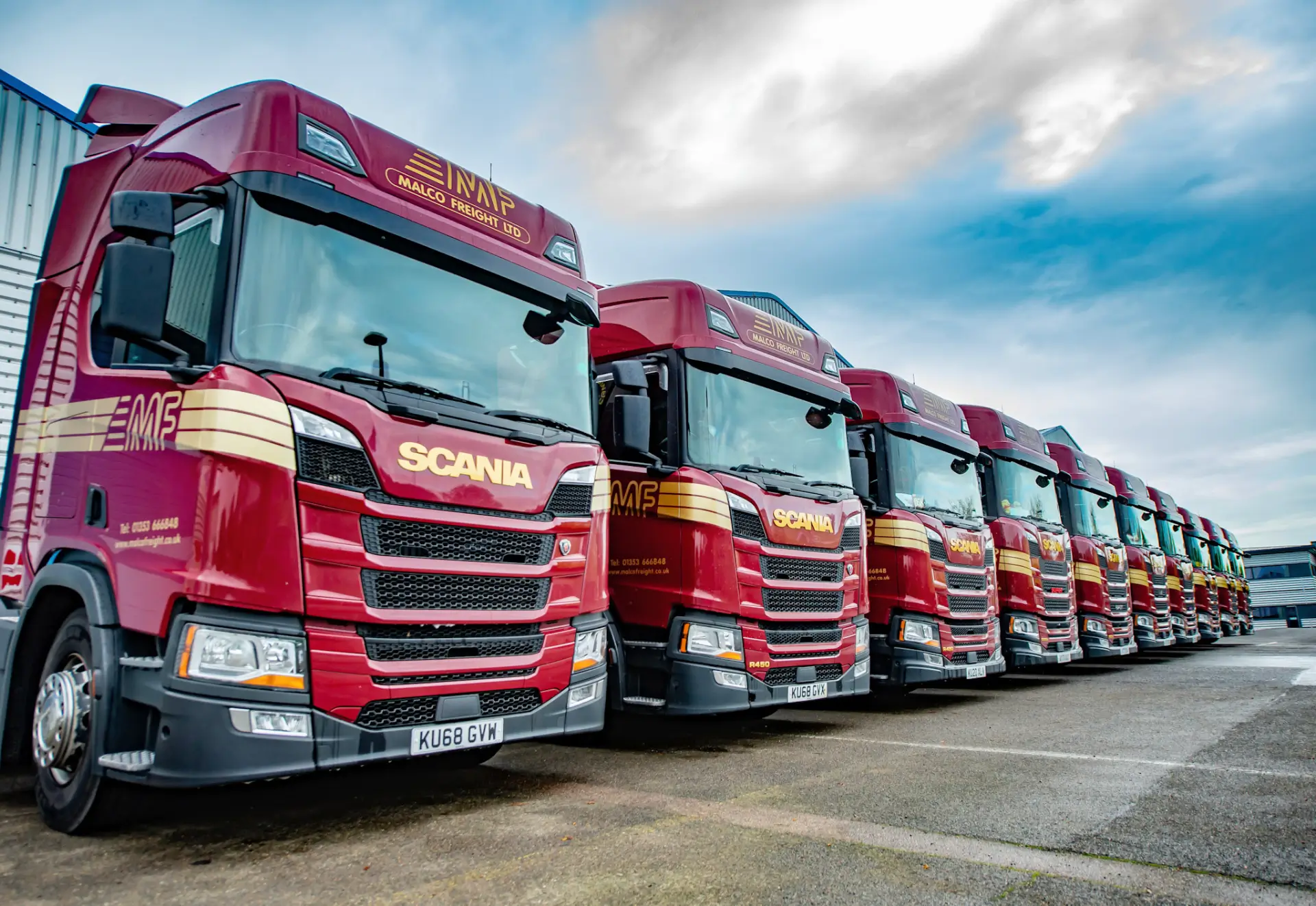 malco trucks lr 377 (1)